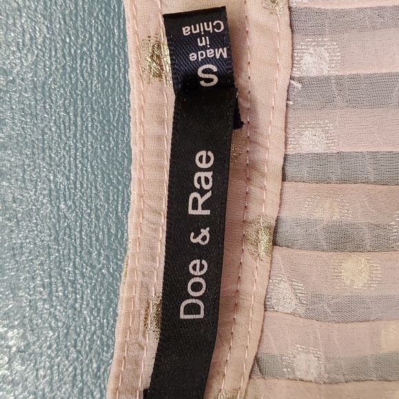 Doe & Rae sheer pink blouse with silver polkadot.  Size small. BOHEMIAN style.‎ - Picture 7 of 7